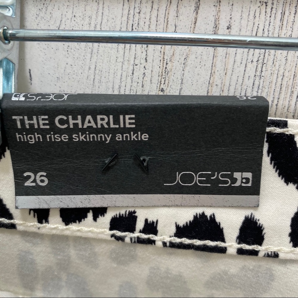 Joe’s Charlie High Rise Skinny Ankle Cheetah Jean - Picture 6 of 10